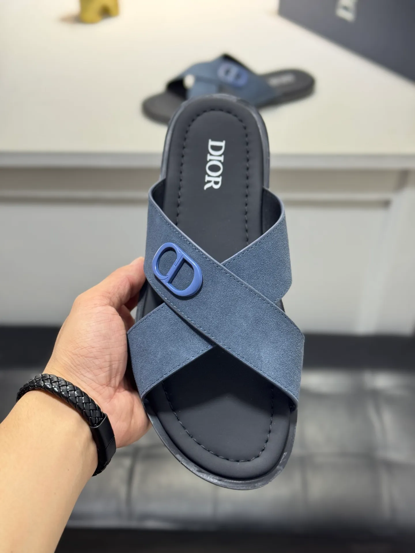 Men's men's shoes 💰320 [New style] 🦇🦇𝐂𝐡𝐫𝐢𝐬𝐭𝐢𝐚𝐧 𝐃𝐢𝐨𝐫 Dior slippers - the latest hot sandals, classic sandals, original replicas, super durable and versatile, cowhide leather with hardware accessories, very comfortable on the feet Look slim and white. Original molded outsole size: 38-44 (.45. Customized